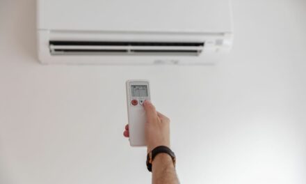 British Man Thinks About Buying Air Conditioning Unit Then Doesn’t Bother