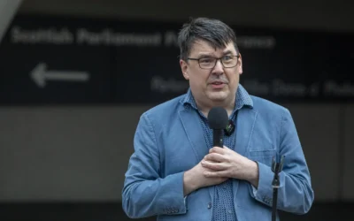 Thames Water Shut Down After It’s Revealed Graham Linehan Drinks Their Product