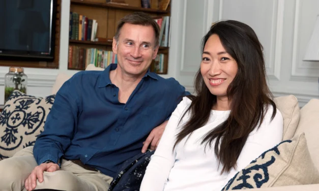 Jeremy Hunt’s Wife Spotted in “Never Kissed A Tory” T-Shirt